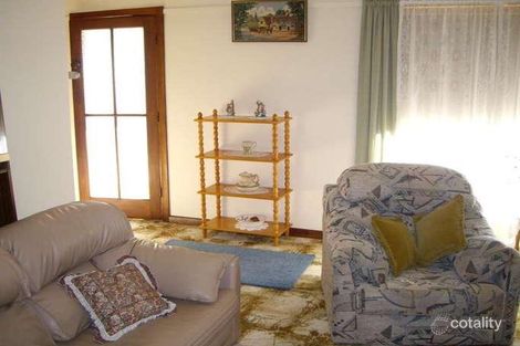 Property photo of 2 Staff Street Moe VIC 3825