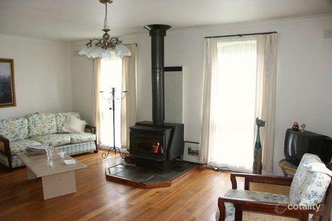 Property photo of 27 Grant Avenue Gisborne VIC 3437