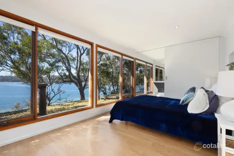 Property photo of 67 Florence Terrace Scotland Island NSW 2105