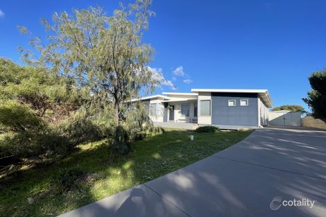 6 Collett Pl, Guilderton, WA 6041