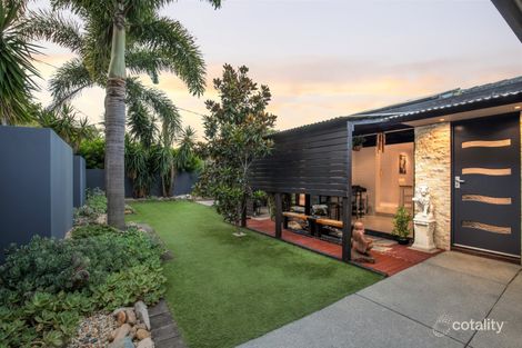 Property photo of 124 Savoy Drive Broadbeach Waters QLD 4218