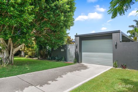 Property photo of 124 Savoy Drive Broadbeach Waters QLD 4218