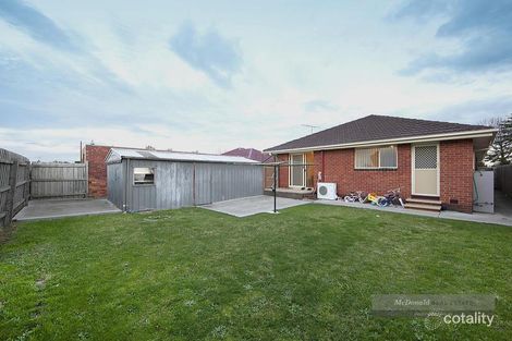 Property photo of 9 Somerset Drive Keysborough VIC 3173