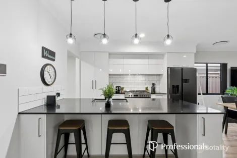 Property photo of 20 Setosa Drive Forrestfield WA 6058