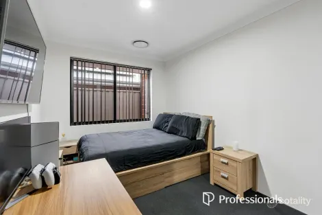 Property photo of 20 Setosa Drive Forrestfield WA 6058