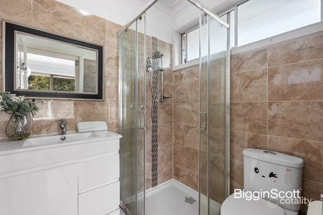 Property photo of 10 Risdon Drive Notting Hill VIC 3168