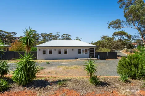 Property photo of 6 Redwood Street Kambalda East WA 6442