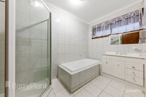 Property photo of 7 Cromwell Road Kings Park VIC 3021