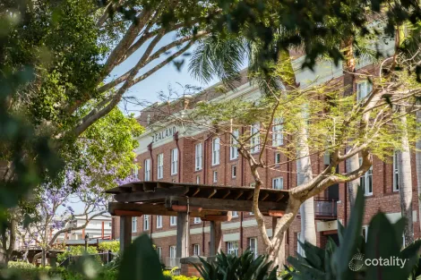 137/53 Vernon Tce, Teneriffe, QLD 4005