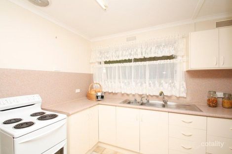 Property photo of 24 Wodonga Avenue Loxton SA 5333