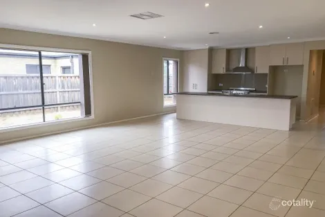 Property photo of 28 Pinrush Road Brookfield VIC 3338