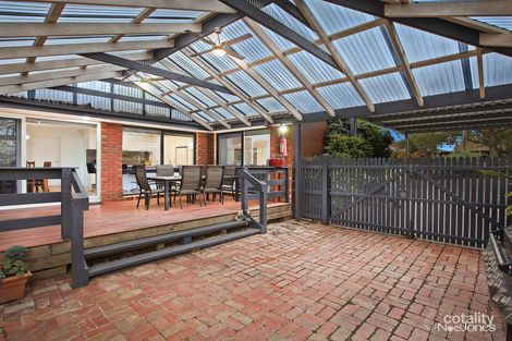 Property photo of 2 St Ives Court Croydon Hills VIC 3136