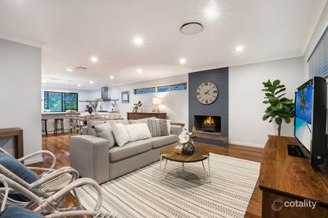 Property photo of 2 Gem Road Kenmore QLD 4069