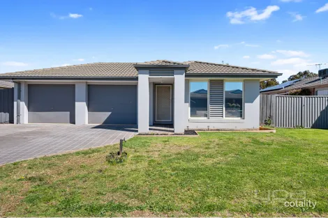 7 Tawrrific St, Kurunjang, VIC 3337