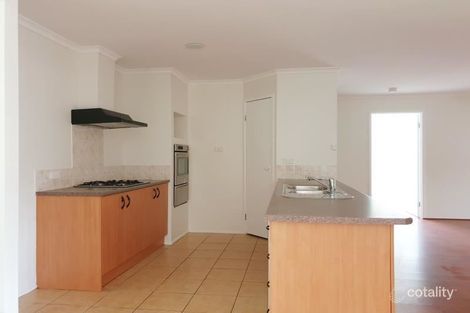 Property photo of 18 Ashford Circuit Currans Hill NSW 2567