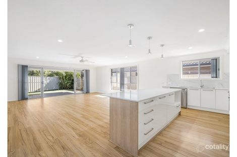 Property photo of 1 Kara Close Lake Cathie NSW 2445