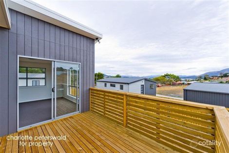 24 Tenth Ave, West Moonah, TAS 7009
