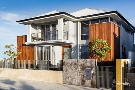Property photo of 7 Levanzo Way Sorrento WA 6020