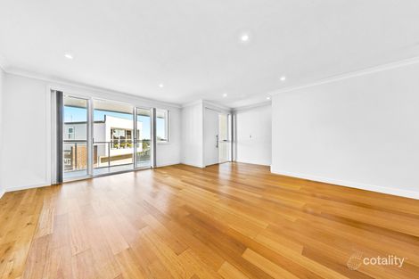 Property photo of 19 Chloe Circuit Norwest NSW 2153