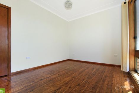 Property photo of 16 Tresnan Street Unanderra NSW 2526