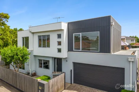 1/2 Read St, Newtown, VIC 3220