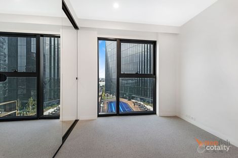 Property photo of LEVEL10/8 Pearl River Road Docklands VIC 3008