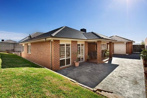 Property photo of 22 Tara Valley Crescent Doreen VIC 3754