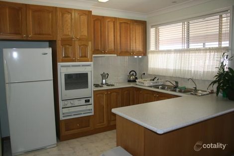 Property photo of 2 Glenbrook Crescent Georges Hall NSW 2198