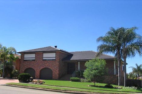 18 Dakota Dr, Bossley Park, NSW 2176