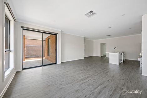 Property photo of 3/17 Regan Drive Romsey VIC 3434