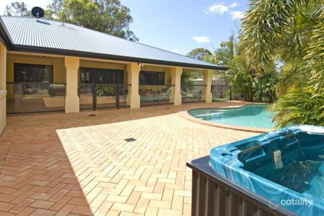Property photo of 13 Crestwood Close Ormiston QLD 4160