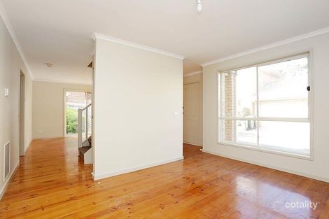 Property photo of 14 Gateway Close Chadstone VIC 3148