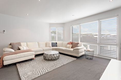 Property photo of 4 Harcourt Parade Macquarie Hills NSW 2285