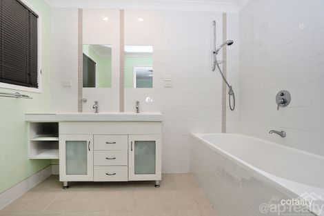 Property photo of 24 Cintra Street Durack QLD 4077