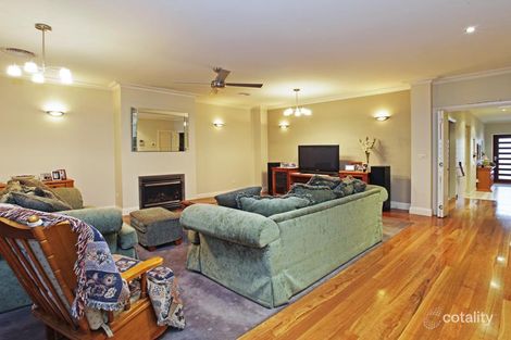 Property photo of 23 Esperence Crescent Highton VIC 3216