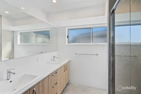 Property photo of 144 Armstrong Road Cannon Hill QLD 4170