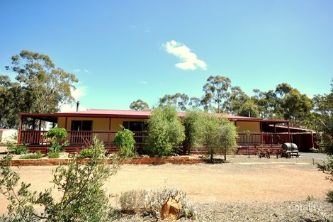 440 Caralulup Rd, Lamplough, VIC 3352