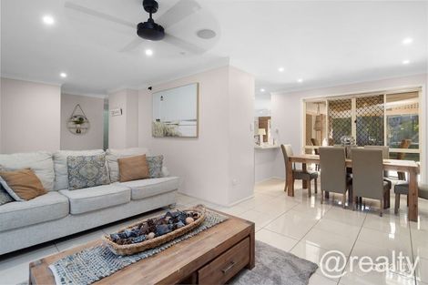 4 Buggy Pl, Redland Bay, QLD 4165