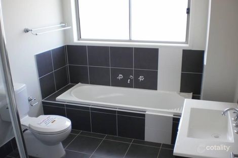 Property photo of 5 Jindalee Place Glenmore Park NSW 2745