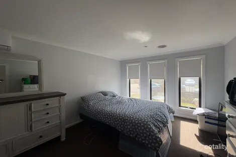 Property photo of 18 Hatfield Drive Mernda VIC 3754