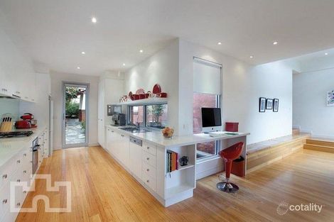 Property photo of 2 Aintree Road Glen Iris VIC 3146