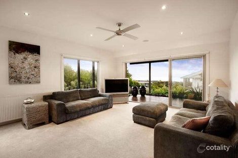 Property photo of 4 Beacon Rise McCrae VIC 3938