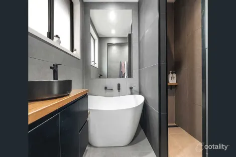 Property photo of 2/15 Downs Street Pascoe Vale VIC 3044