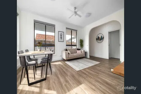 Property photo of 2/15 Downs Street Pascoe Vale VIC 3044