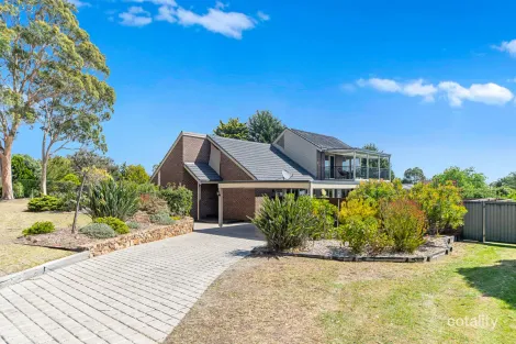 Property photo of 4 Cameron Way Mount Eliza VIC 3930