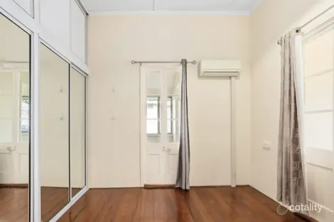 Property photo of 4 McKelligett Street Wandal QLD 4700