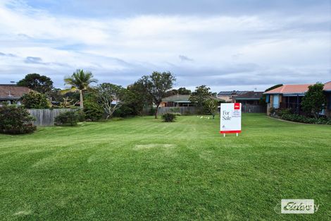 52 Clerke St, Old Bar, NSW 2430