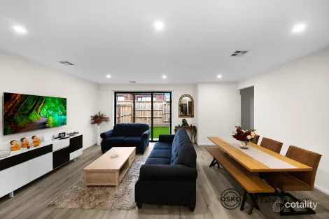 Property photo of 12 Reservoir Road Fraser Rise VIC 3336