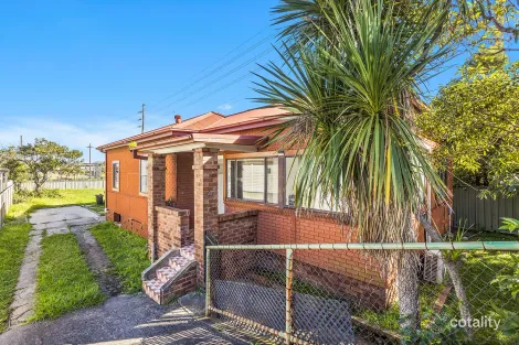 Property photo of 25 Bridge Street Coniston NSW 2500