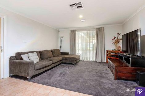 Property photo of 24 Wintersun Road Berwick VIC 3806